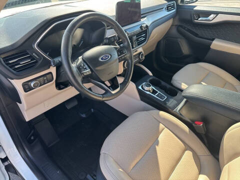 2020 Ford Escape SEL