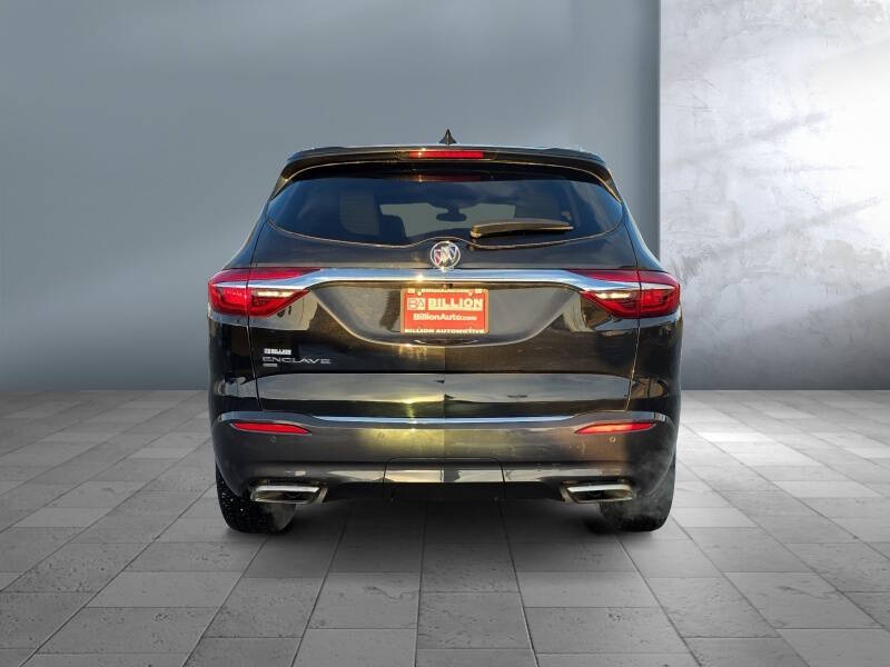 2021 Buick Enclave Essence
