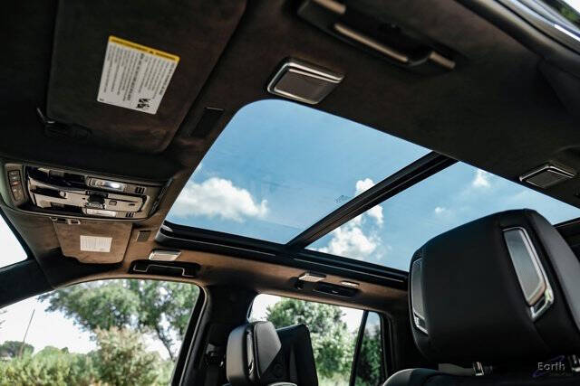 2025 Cadillac Escalade-V