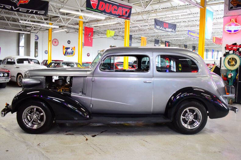 1937 Chevrolet Master Deluxe