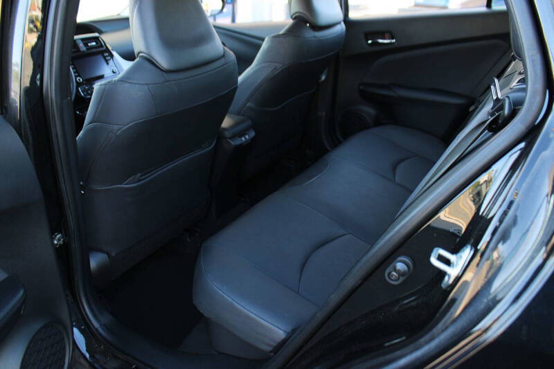 2022 Toyota Prius XLE