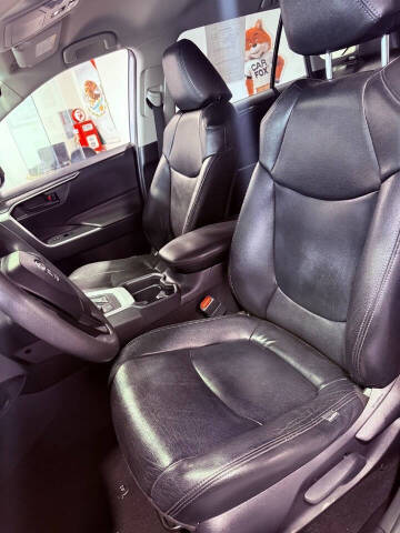 2019 Toyota RAV4 Hybrid LE