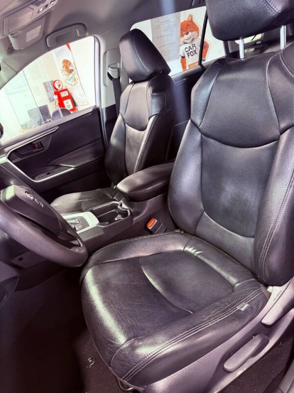 2019 Toyota RAV4 Hybrid LE