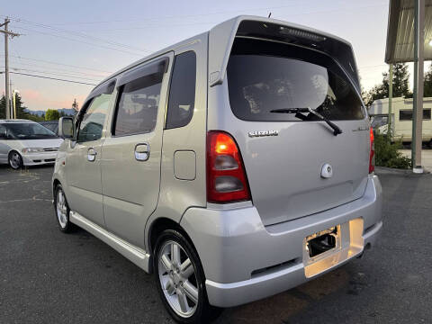 2001 Suzuki Solio