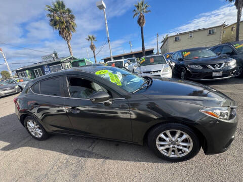 2016 Mazda MAZDA3 i Sport