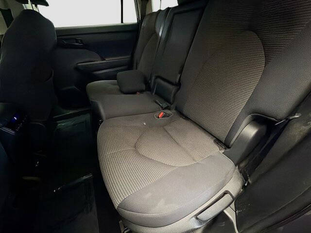 2021 Toyota Highlander LE