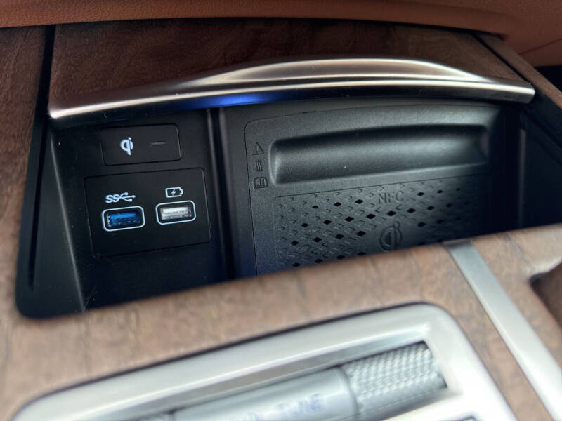 2024 Genesis Electrified G80 Advanced