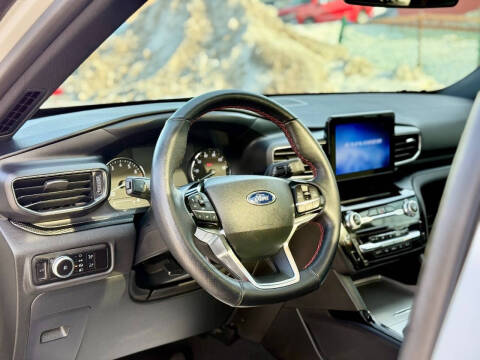 2023 Ford Explorer ST-Line