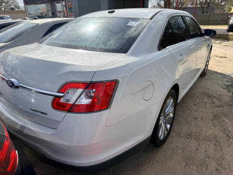 2010 Ford Taurus Limited