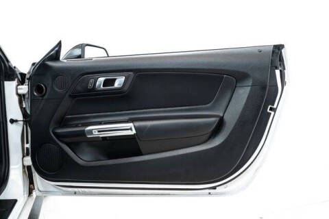 2022 Ford Mustang EcoBoost