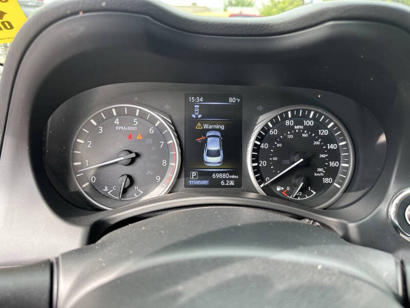 2022 Infiniti Q50 Luxe