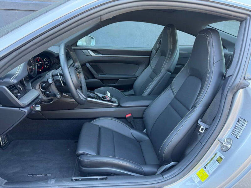 2024 Porsche 911 Carrera