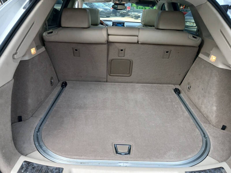 2011 Cadillac SRX Performance Collection