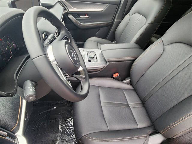 2025 Mazda CX-70 Plug-in Hybrid Premium