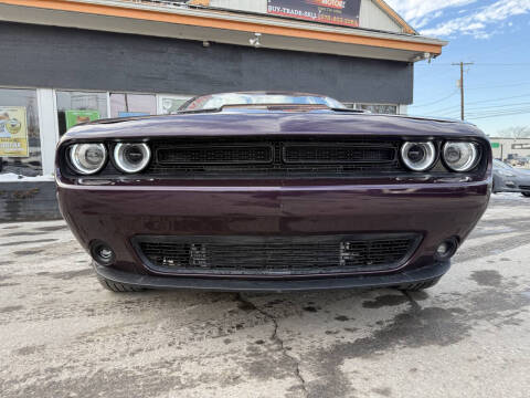 2022 Dodge Challenger SXT