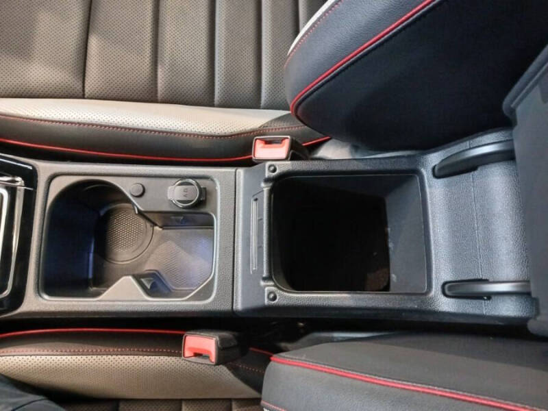 2024 Volkswagen Golf GTI Autobahn