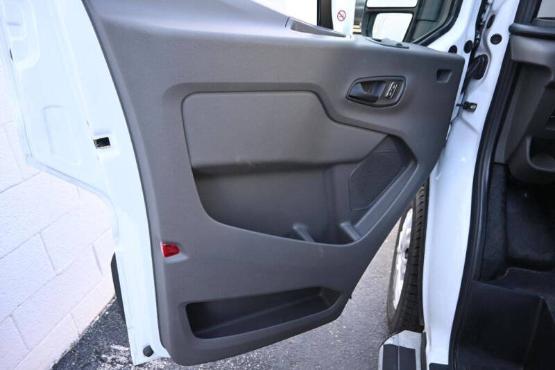 2025 Ford Transit
