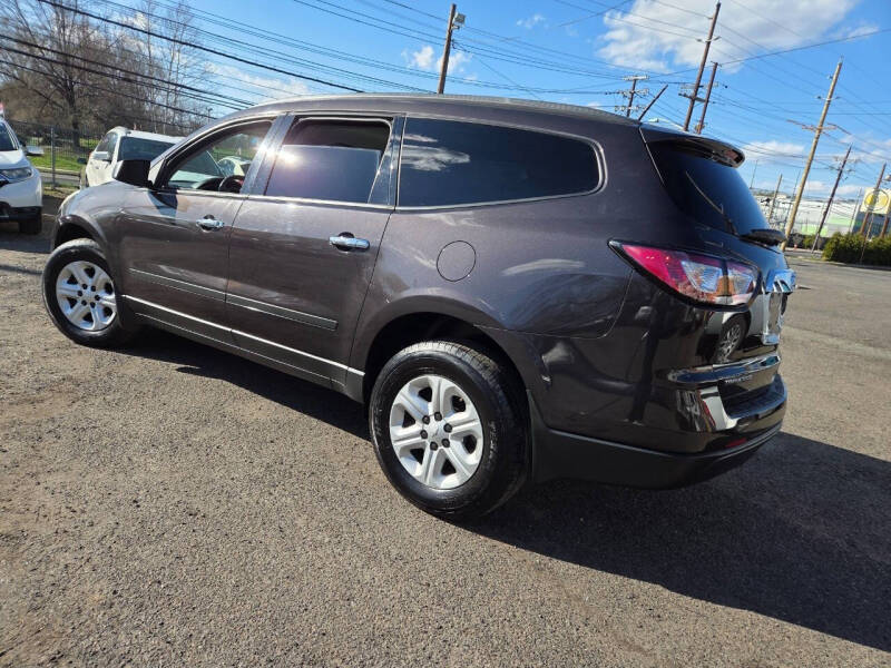 2017 Chevrolet Traverse LS