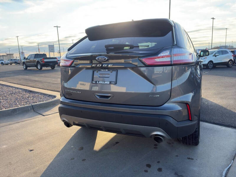 2024 Ford Edge Titanium