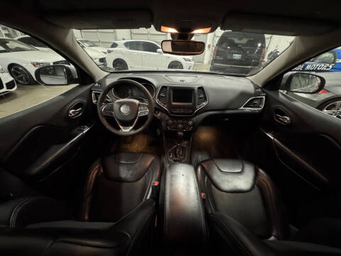 2019 Jeep Cherokee Latitude Plus