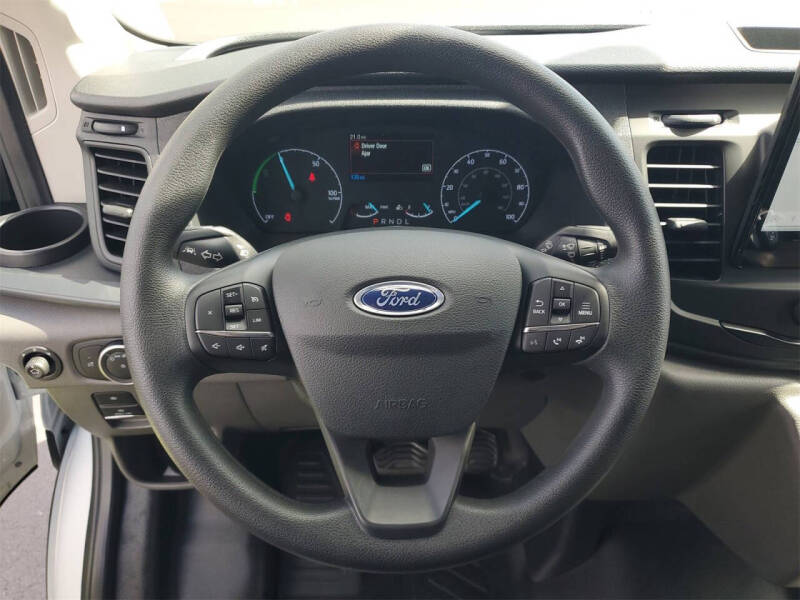 2025 Ford E-Transit 350