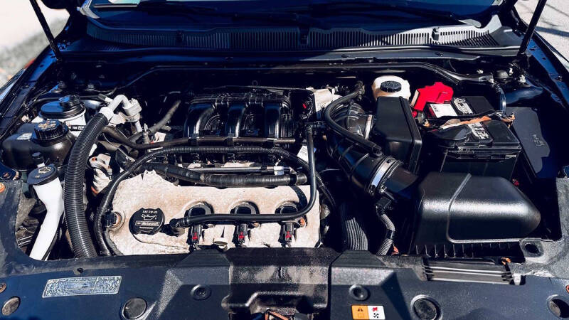 2011 Ford Taurus SE