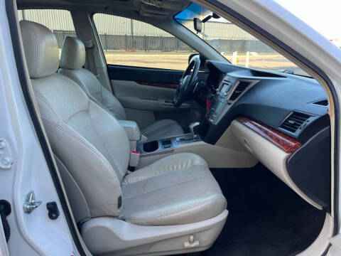 2012 Subaru Legacy 3.6R Limited