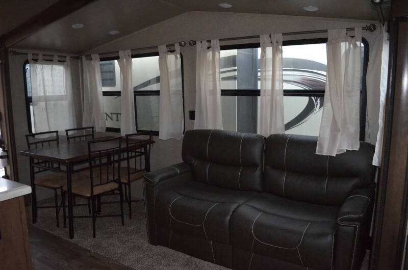 2019 Forest River Cedar Creek