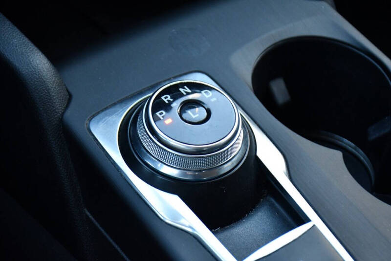 2021 Ford Escape Hybrid Titanium