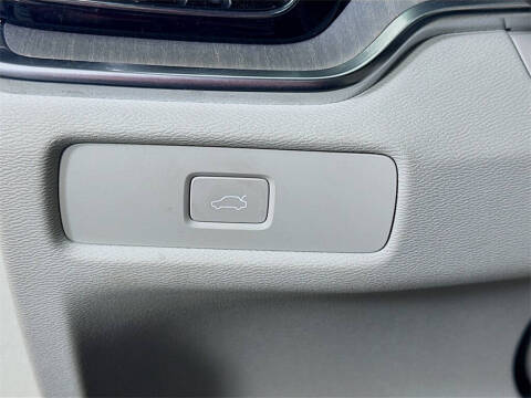 2024 Volvo S60 B5 Plus Dark Theme