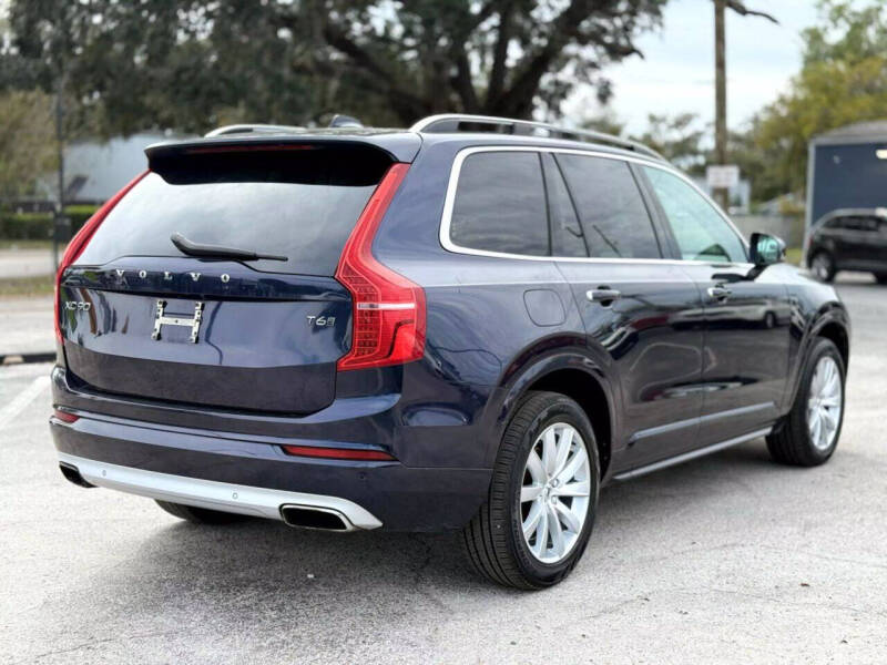 2016 Volvo XC90 T6 Momentum