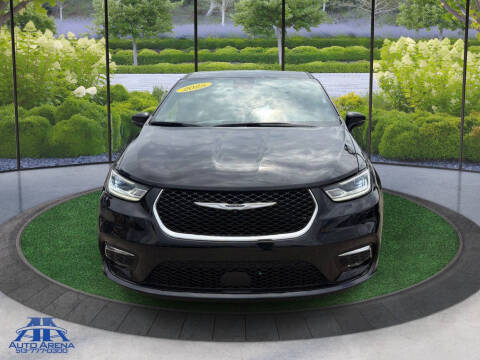 2025 Chrysler Pacifica Select