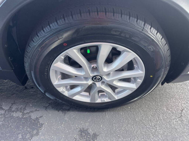 2018 Nissan Rogue SV