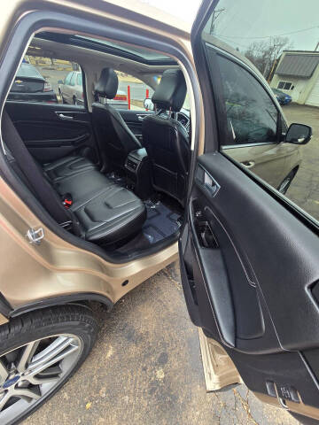 2020 Ford Edge Titanium