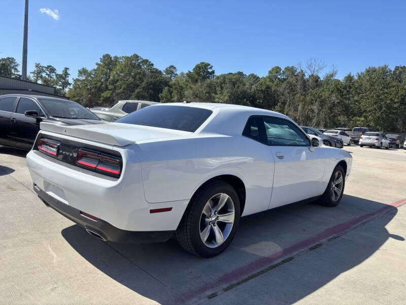 2022 Dodge Challenger SXT