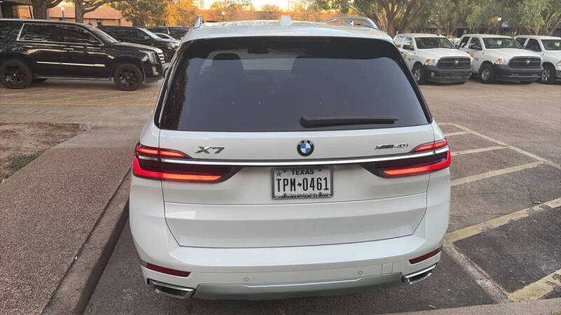 2024 BMW X7 xDrive40i