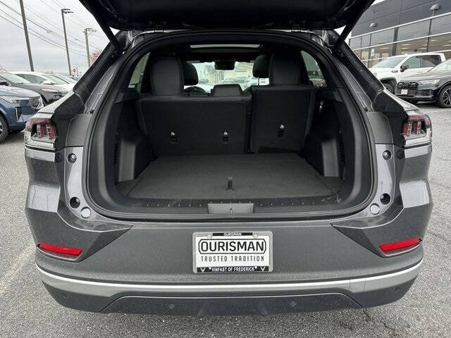 2025 VinFast VF8 Plus