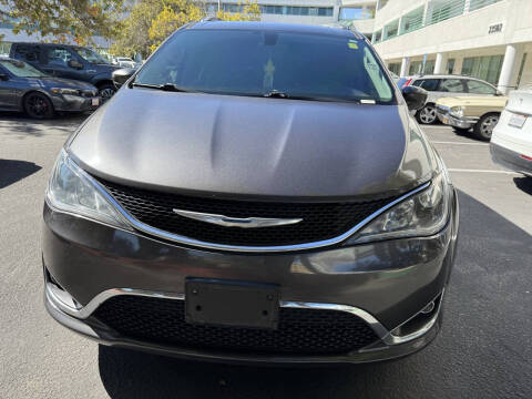 2018 Chrysler Pacifica Touring L