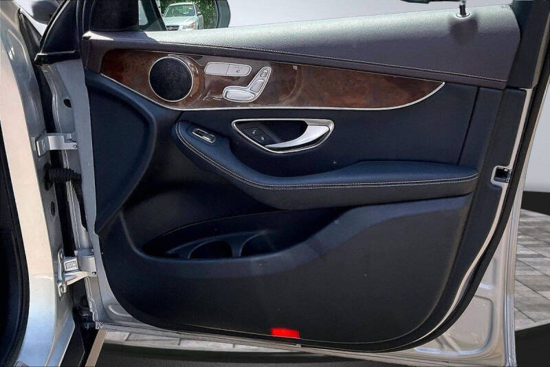 2017 Mercedes-Benz GLC GLC 300
