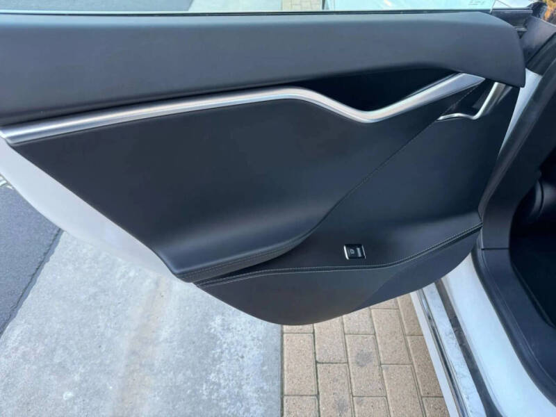 2017 Tesla Model S 75