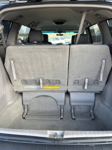 2004 Toyota Sienna XLE 7 Passenger