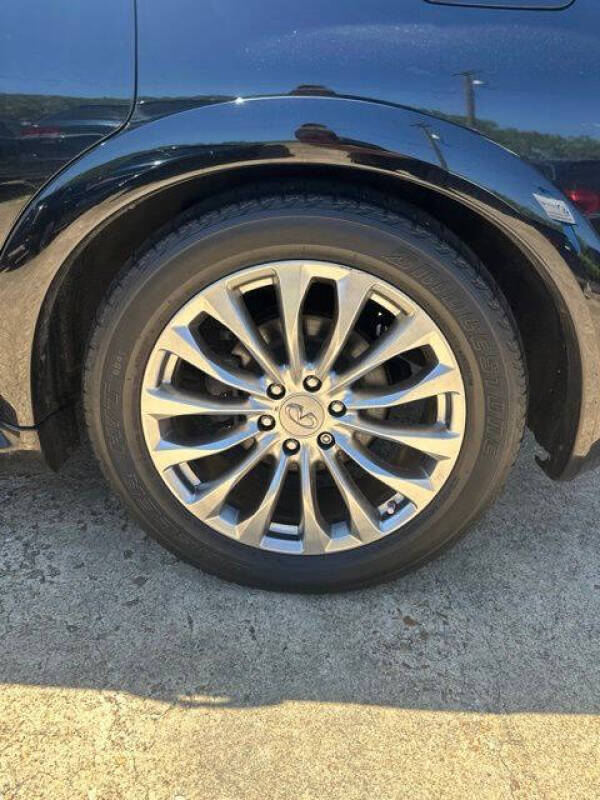 2015 Infiniti QX80