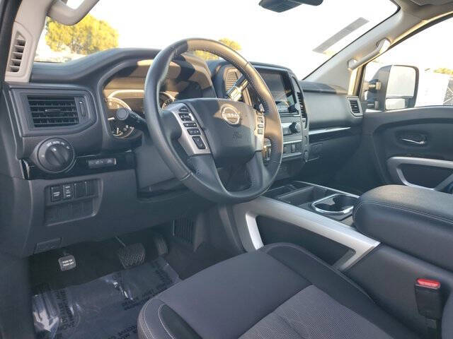 2024 Nissan Titan SV