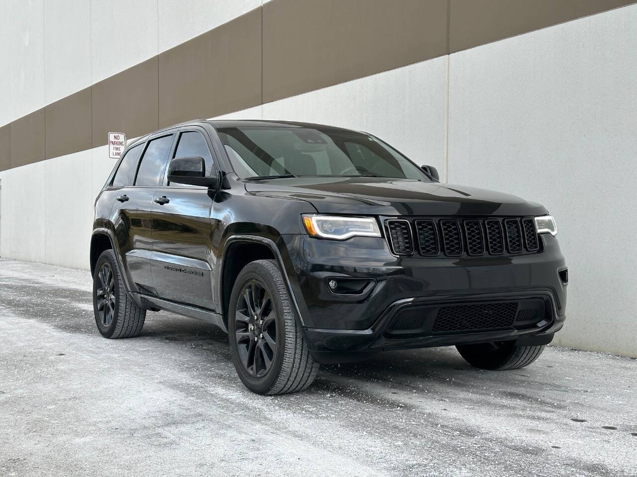 2022 Jeep Grand Cherokee WK for sale at Phoenix Motor Co in Romulus, MI