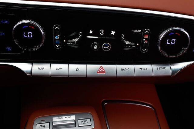 2022 Genesis GV70 2.5T Standard