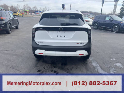 2025 Nissan Kicks SR