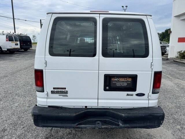 2011 Ford E-Series E-250