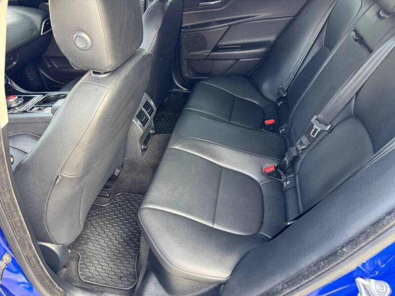 2017 Jaguar XE 35t Premium