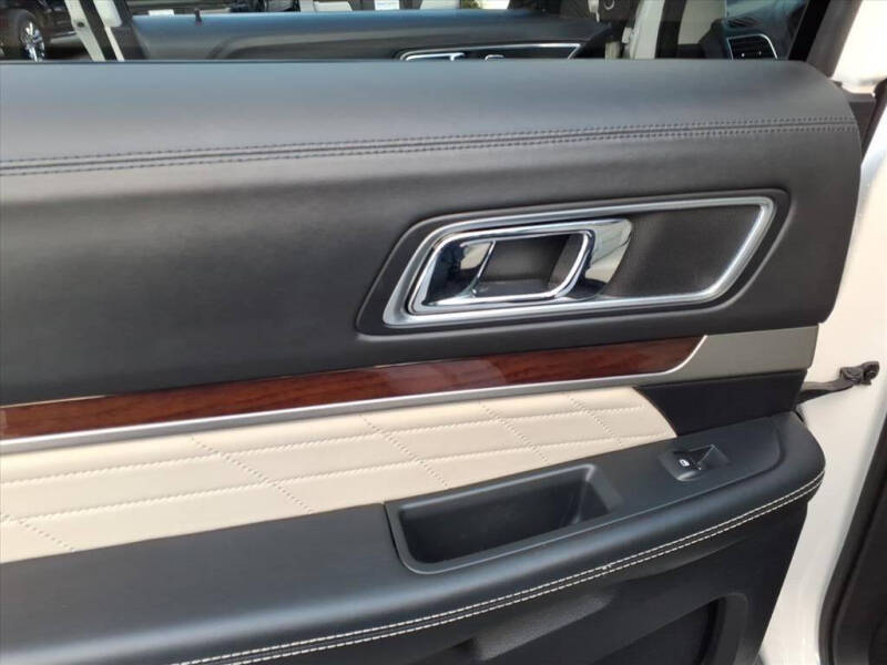 2019 Ford Explorer Platinum