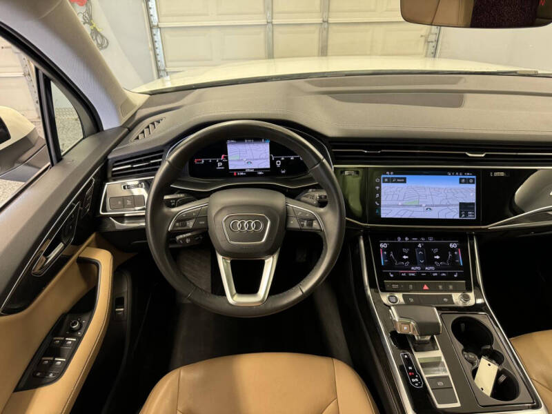2023 Audi Q7 quattro Premium Plus 55 TFSI